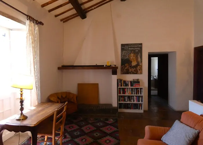 Scappo In Umbria, Il Fienile Villa *